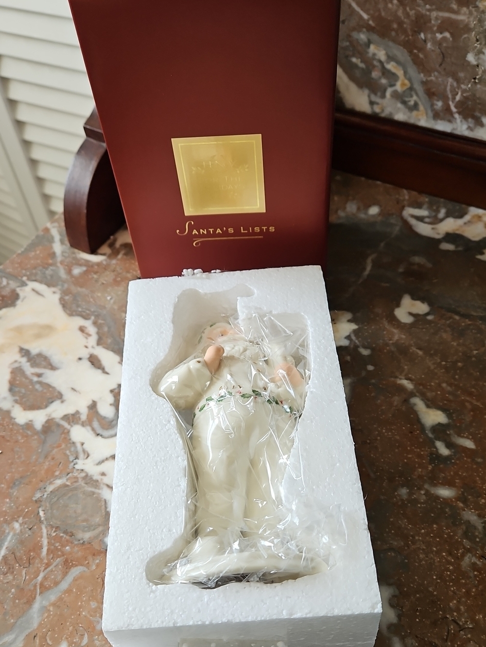 NWT Lenox Santa's Lists Figurine